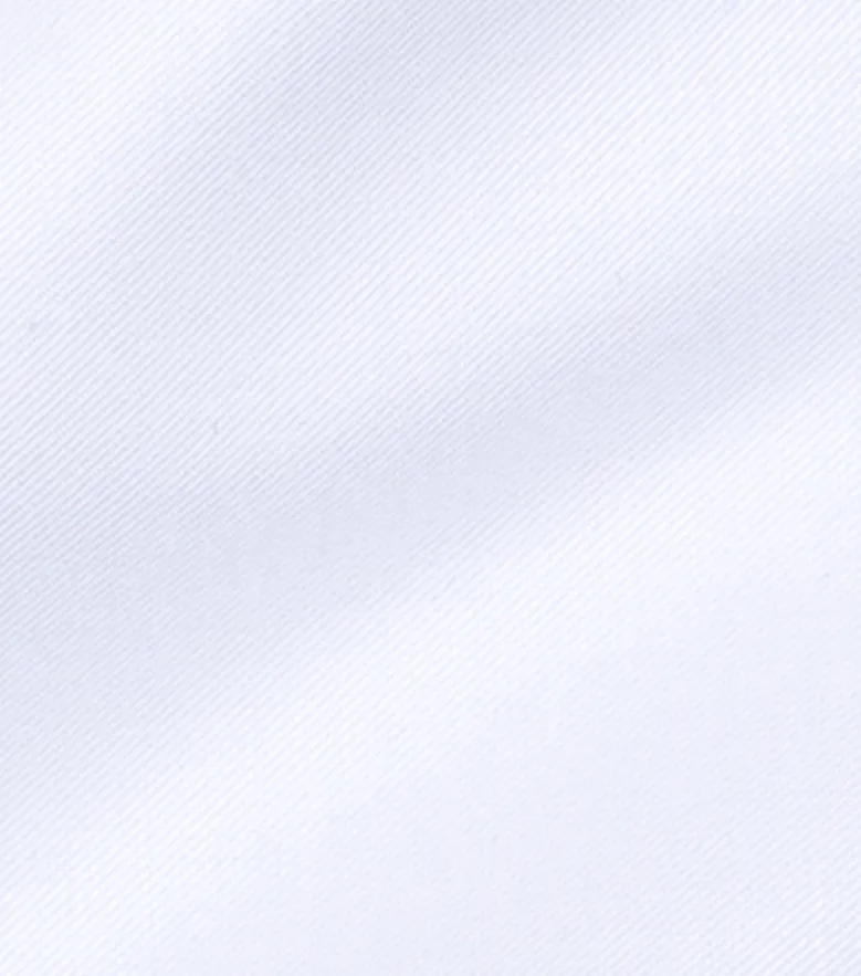 Camicia bianca in popeline facile da stirare