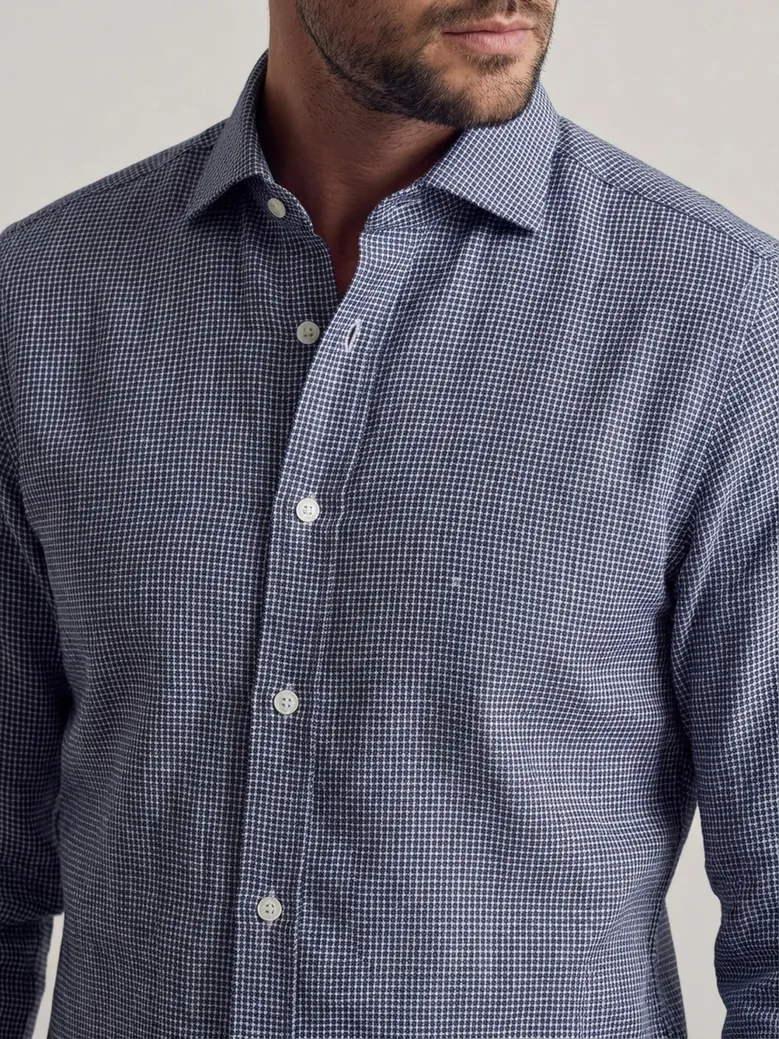 Camicia bianca in popeline facile da stirare