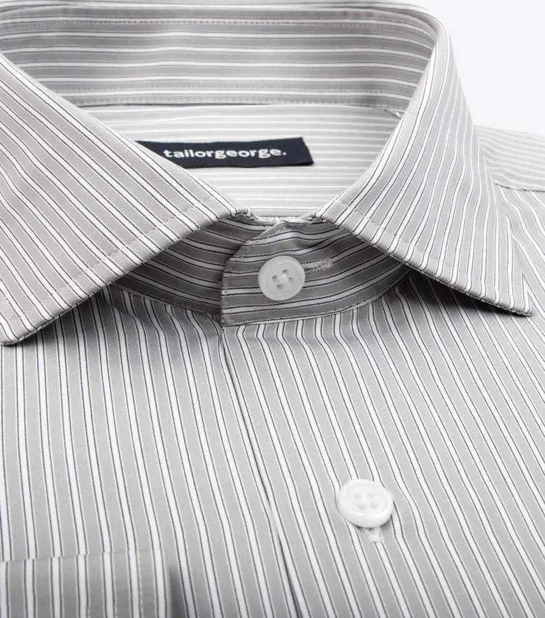 Camicia bianca in popeline facile da stirare