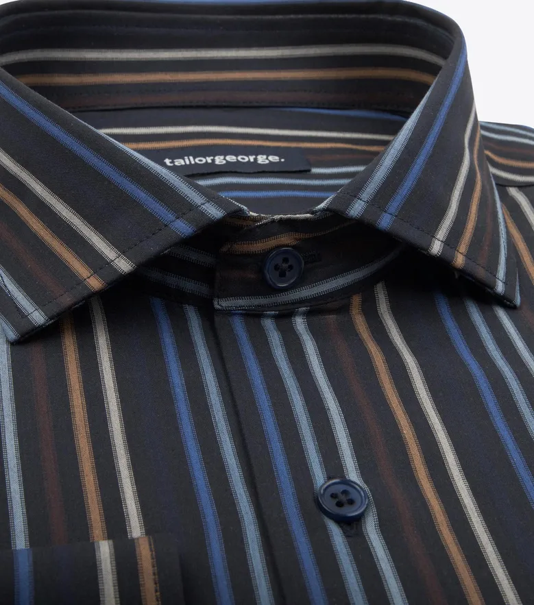 Camicia bianca in popeline facile da stirare