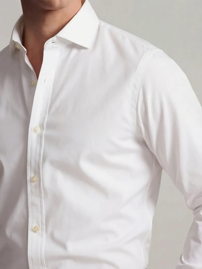 Camicia bianca in popeline facile da stirare