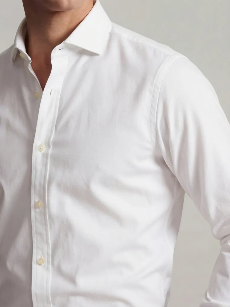 Camicia bianca in popeline facile da stirare
