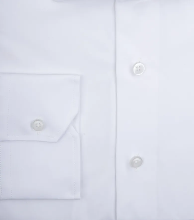 Camicia bianca in popeline facile da stirare
