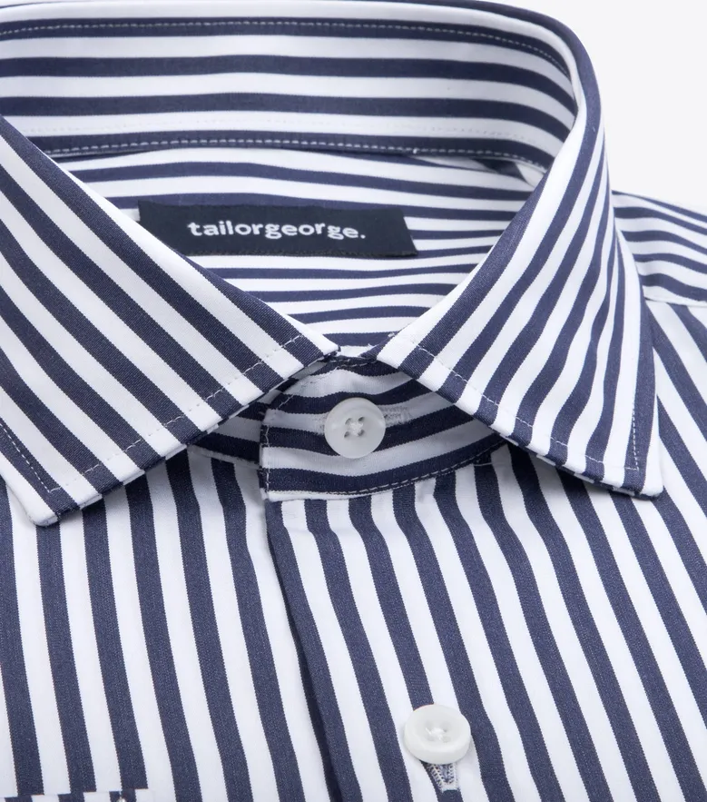 Camicia bianca in popeline facile da stirare
