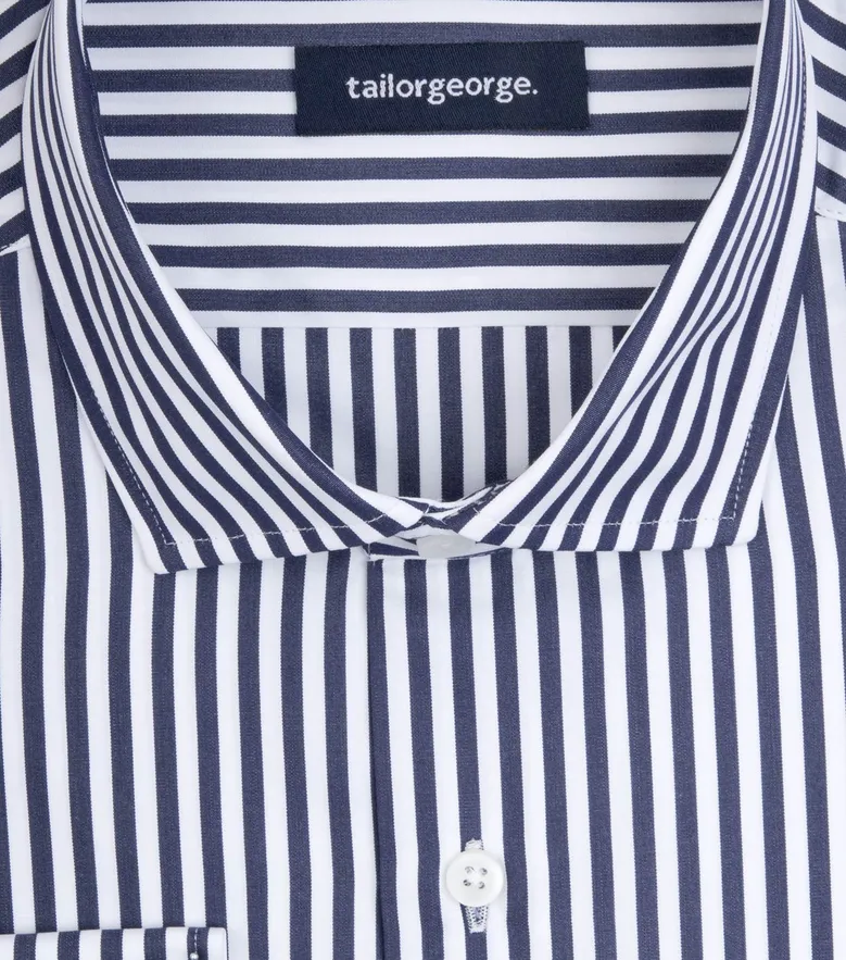 Camicia bianca in popeline facile da stirare