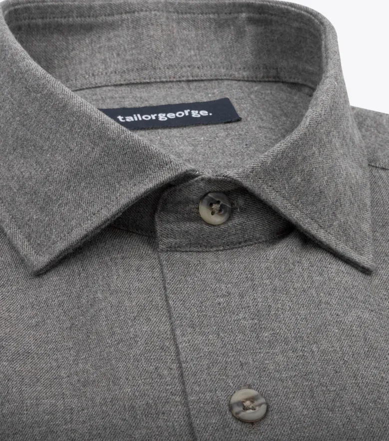 Camicia bianca in popeline facile da stirare