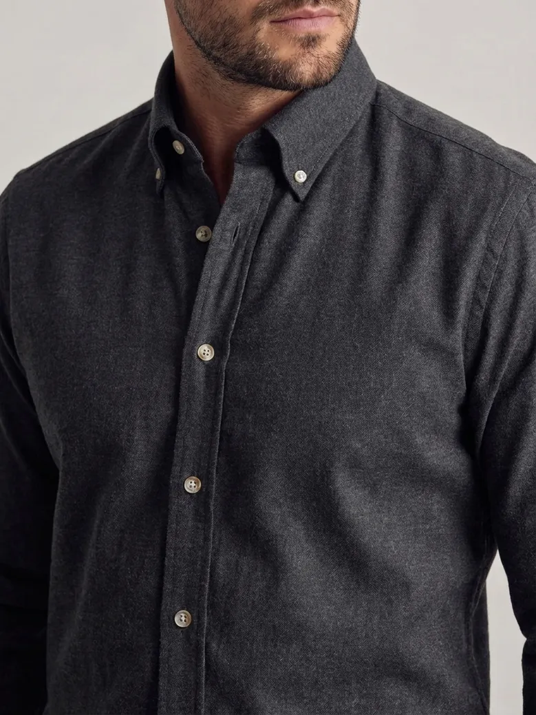 Camicia bianca in popeline facile da stirare