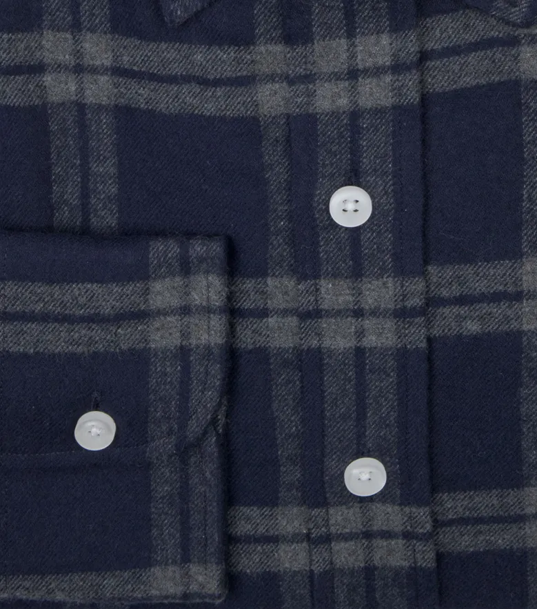 Camicia bianca in popeline facile da stirare