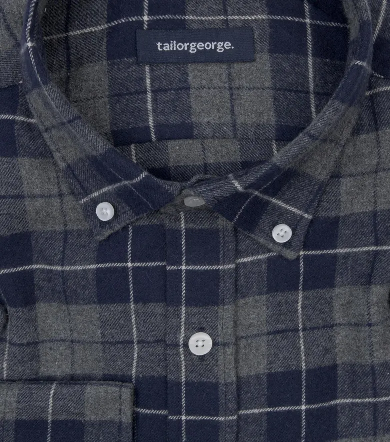 Camicia bianca in popeline facile da stirare
