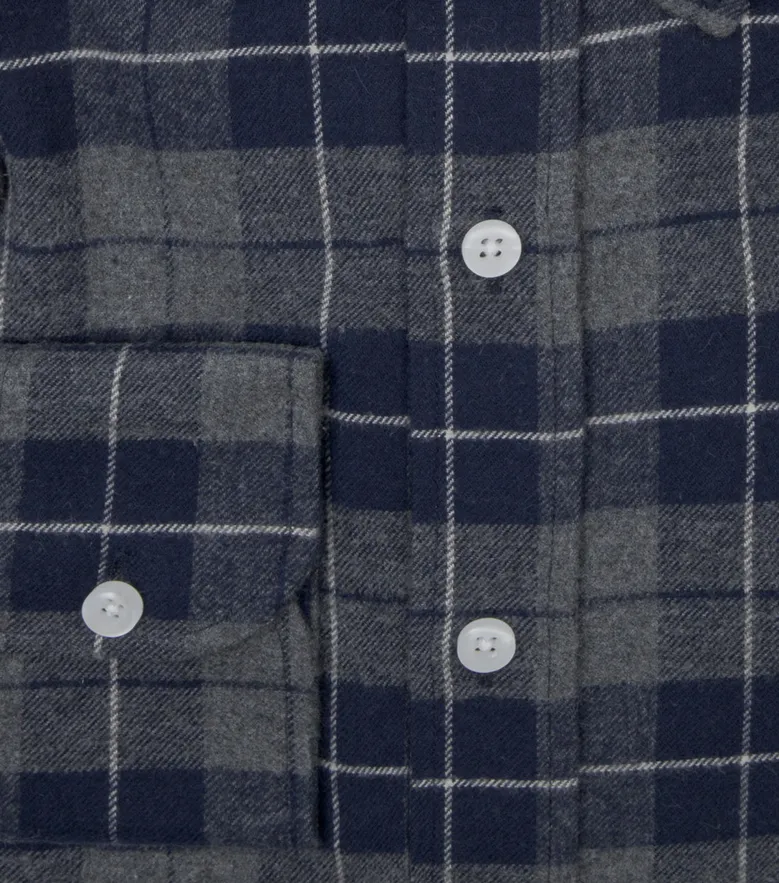 Camicia bianca in popeline facile da stirare
