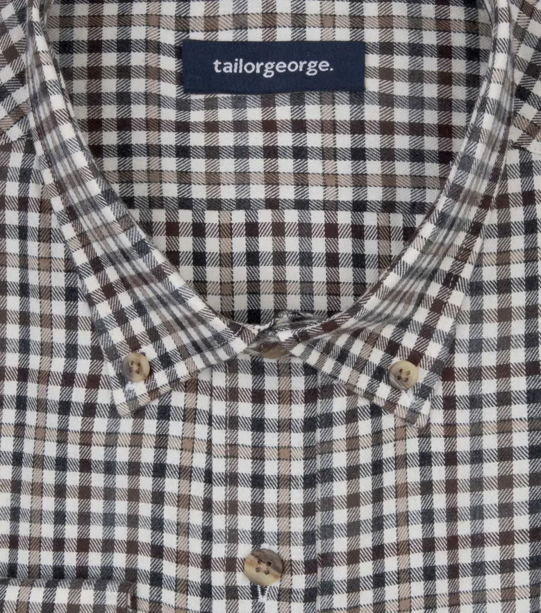 Camicia bianca in popeline facile da stirare