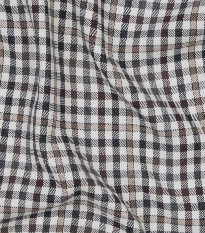 Camicia bianca in popeline facile da stirare