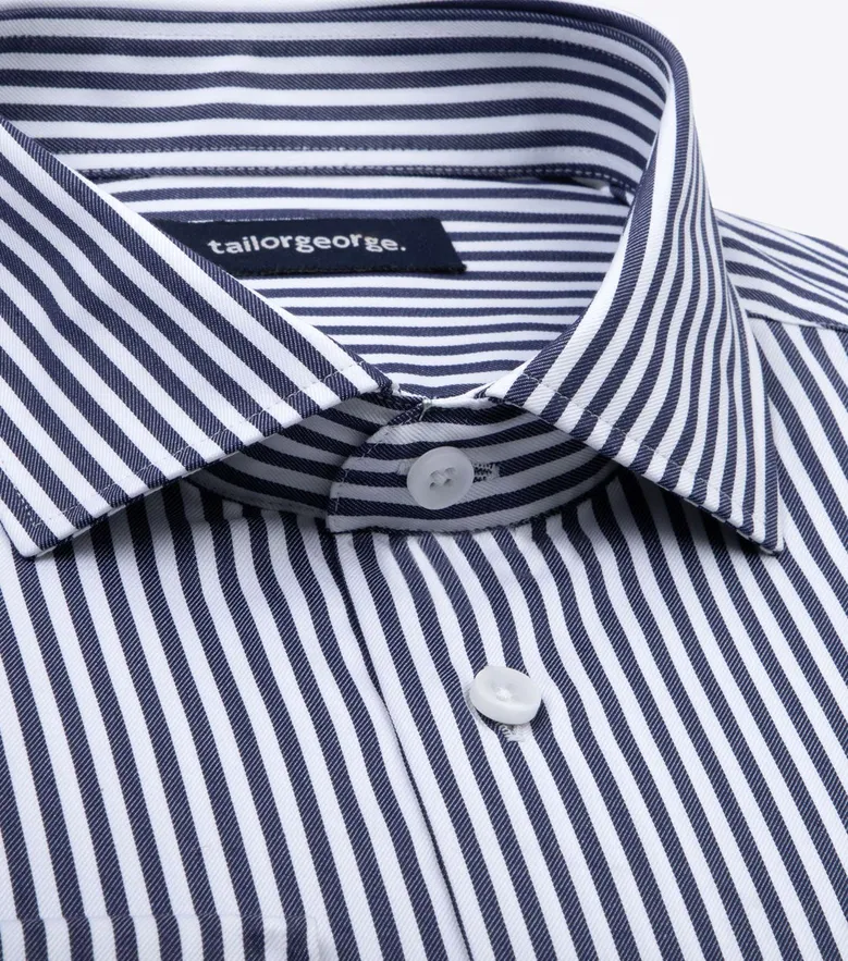 Camicia bianca in popeline facile da stirare