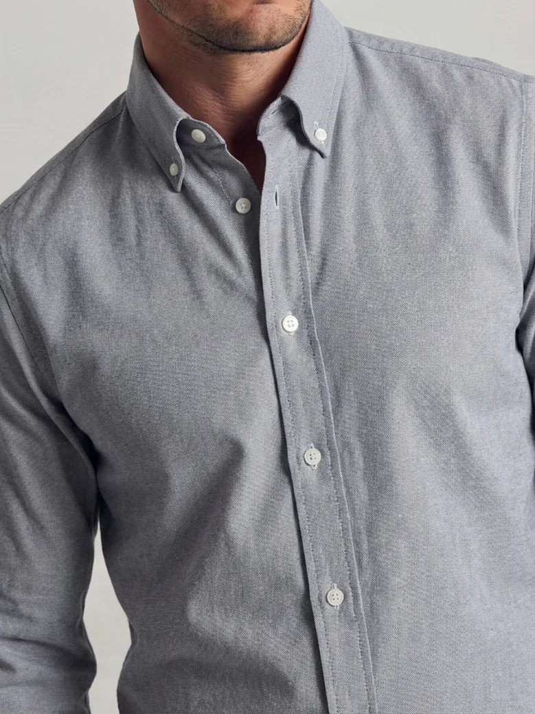 Camicia bianca in popeline facile da stirare