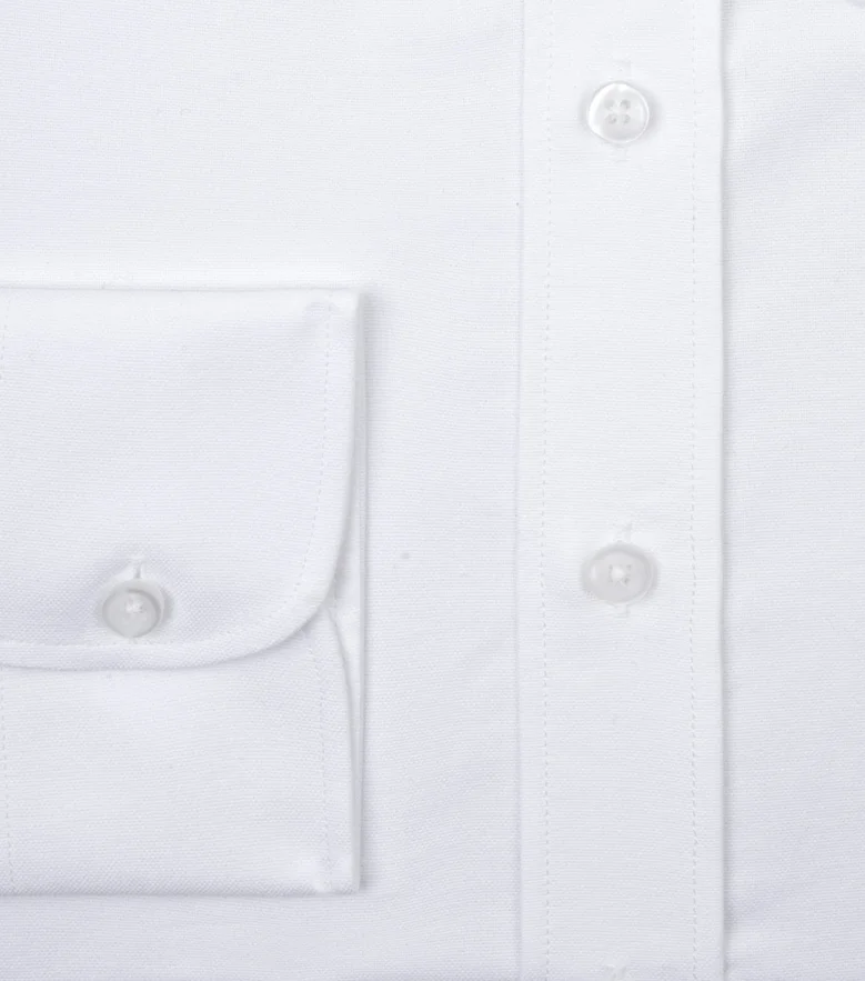 Camicia bianca in popeline facile da stirare