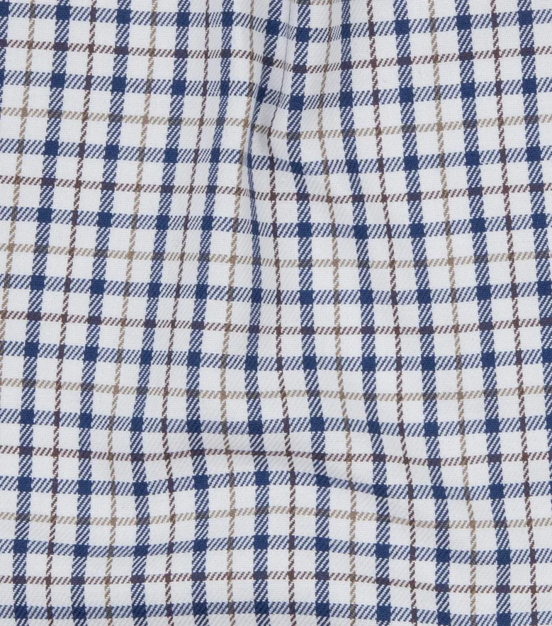 Camicia bianca in popeline facile da stirare