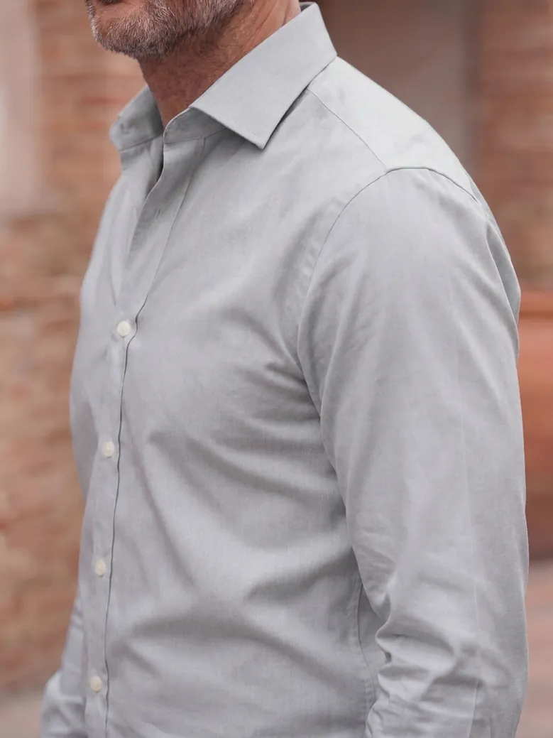 Camicia bianca in popeline facile da stirare