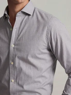 Camicia semplice marrone facile da stirare