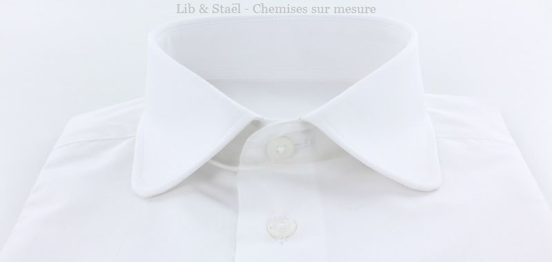 Camicia bianca in popeline facile da stirare